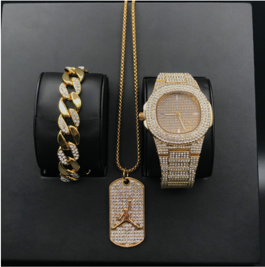 Mens Watches Luxury Brand Fashion Diamond Date Quartz Watch JayJay's Scrubs